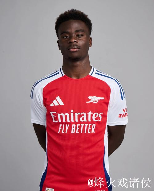 萨卡：大卫-路易斯对我影响最大