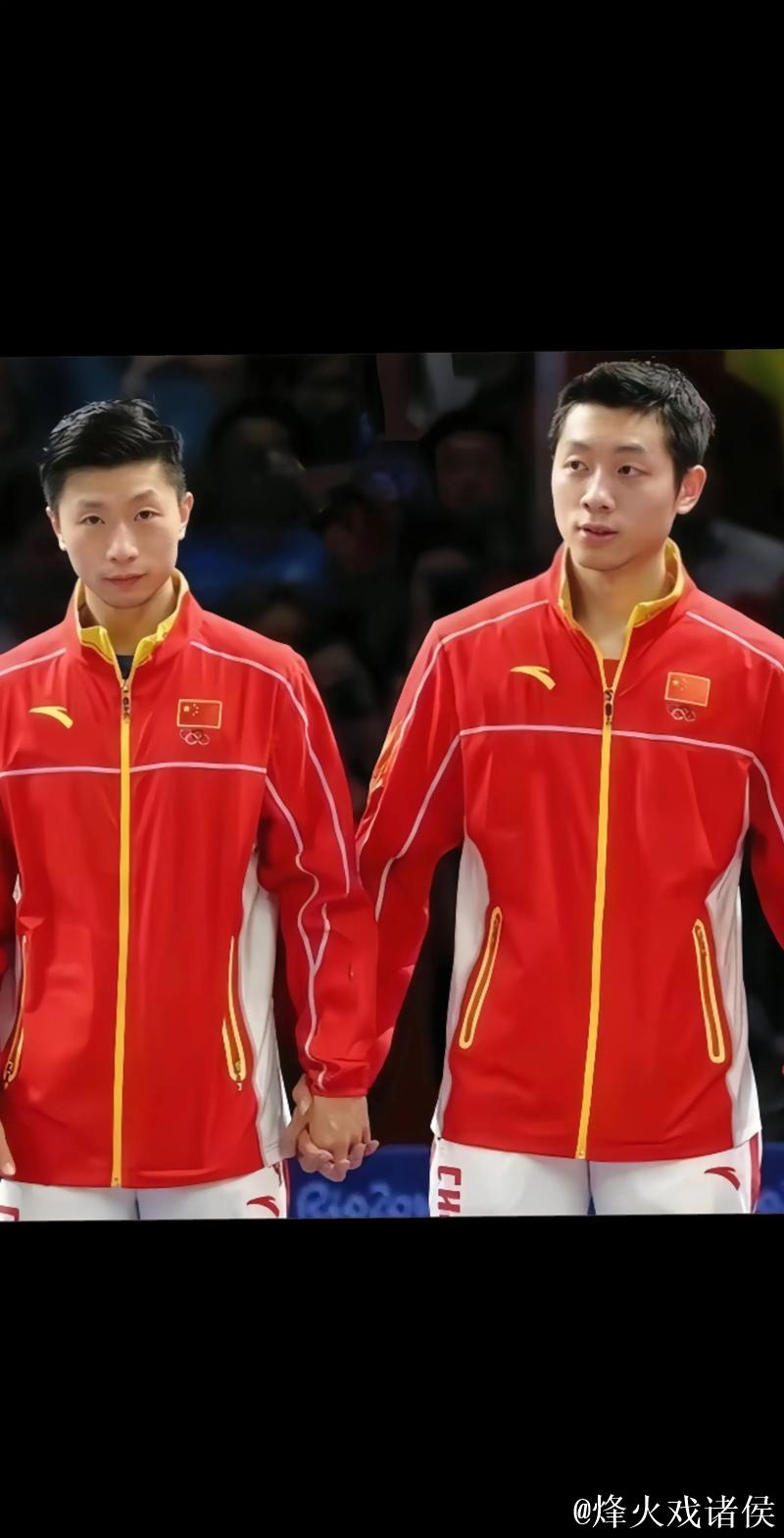 毛不易问许昕国乒队是否容易和队友产生矛盾，许昕坦言和马龙在双打中因为打法不同偶有分歧，但彼此依然是最默契的搭档